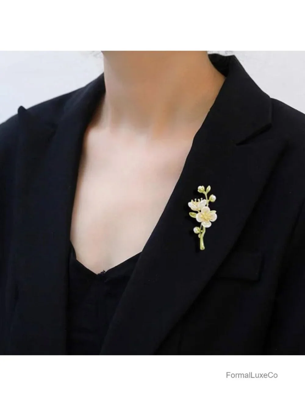 N/A elegant lily